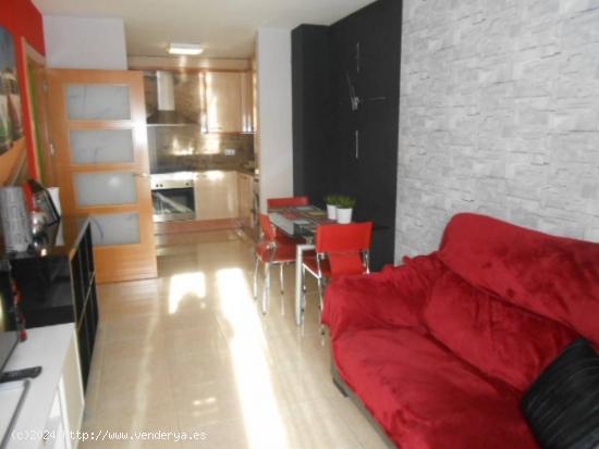 PISO DE VENTA CON PARQUING Y TRASTERO - BARCELONA