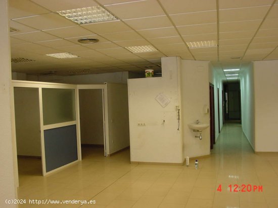 Local comercial en Venta en Centro - Almería