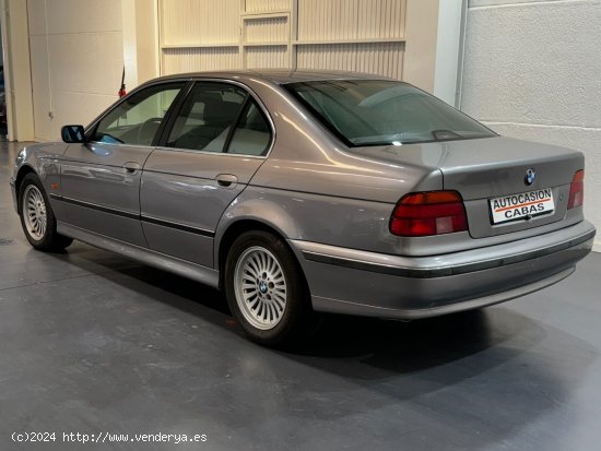 BMW Serie 5 528I AUTO - Gelves