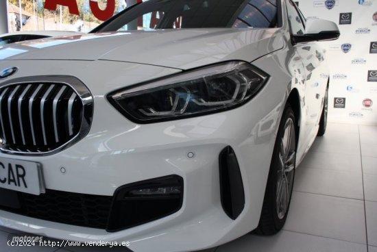 BMW Serie 1 118I AUT. PACK M de 2021 con 12.078 Km por 28.900 EUR. en Pontevedra