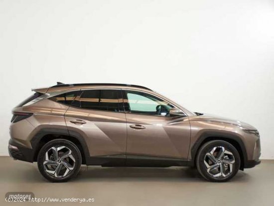 Hyundai Tucson Tucson 1.6 TGDI HEV Tecno Sky AT de 2024 con 7.700 Km por 37.990 EUR. en Cadiz