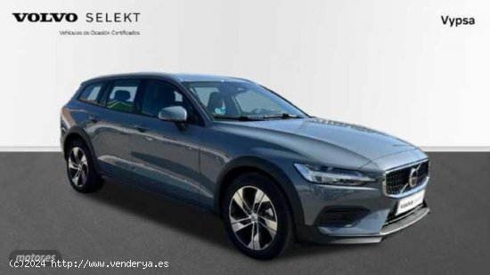 Volvo V 60 2.0 B4 D CROSS COUNTRY CORE AUTO AWD 197 5P de 2023 con 11.230 Km por 46.500 EUR. en Ciud