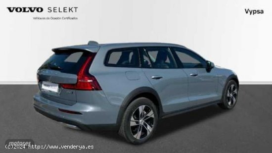 Volvo V 60 2.0 B4 D CROSS COUNTRY CORE AUTO AWD 197 5P de 2023 con 11.230 Km por 46.500 EUR. en Ciud