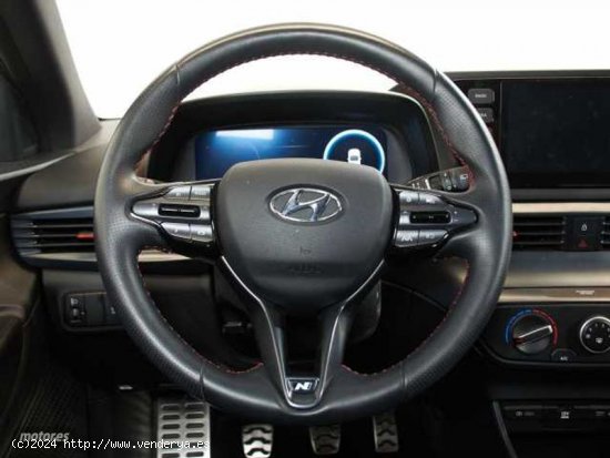 Hyundai i20 1.2 MPI Nline 30 Aniversario de 2023 con 8.200 Km por 17.990 EUR. en Cadiz