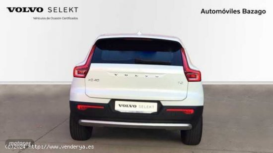 Volvo XC40 XC40 Core, T2 automatico, Gasolina de 2023 con 31.869 Km por 33.900 EUR. en Salamanca