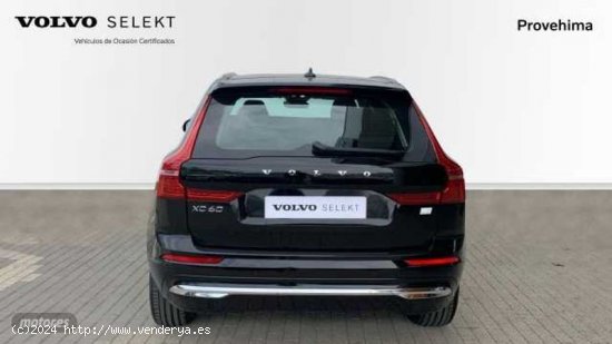 Volvo XC 60 XC60 Recharge Core, T6 plug-in hybrid eAWD, El?ctrico/Gasolina, Bright de 2023 con 26.60