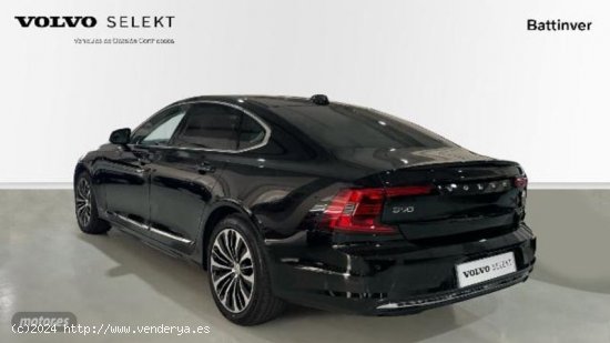 Volvo S 90 2.0 T8 RECHARGE CORE BRIGHT 4WD AUTO 455 4P de 2023 con 32.000 Km por 57.900 EUR. en Madr