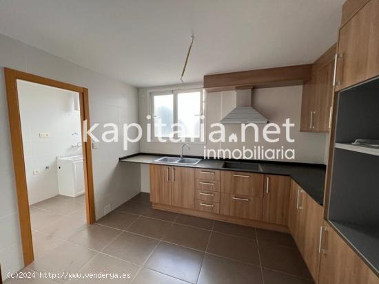 ESTUPENDO PISO A LA VENTA EN ALCUDIA DE CRESPINS - VALENCIA