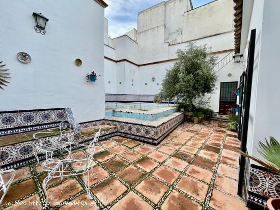  Casa singular con piscina, chimenea y bodega, junto al palacio de Viana. Córdoba - CORDOBA 