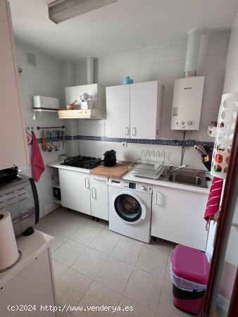 APARTAMENTO A 700 METROS DE LA PLAYA - CADIZ