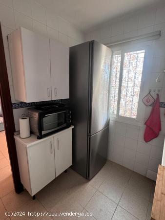 APARTAMENTO A 700 METROS DE LA PLAYA - CADIZ