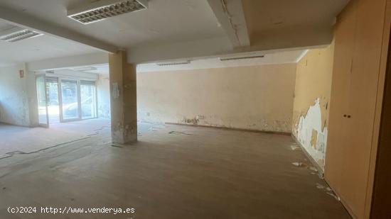 Local comercial en venta en el centro de Castelldefels - BARCELONA