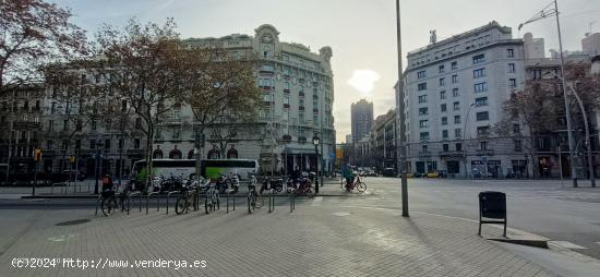 Local comercial en alquiler en Gran Via de les Corts Catalanes - Barcelona - BARCELONA