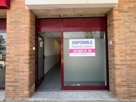 Local comercial en alquiler Av. Barcelona - BARCELONA