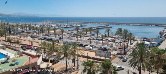 Magnífico apartamento en 1ª línea de playa - MALAGA