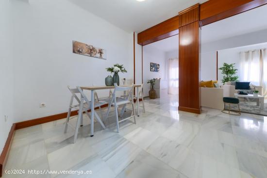 CENTRO PLAZA DE ARMAS. Magnífica y amplia vivienda - SEVILLA