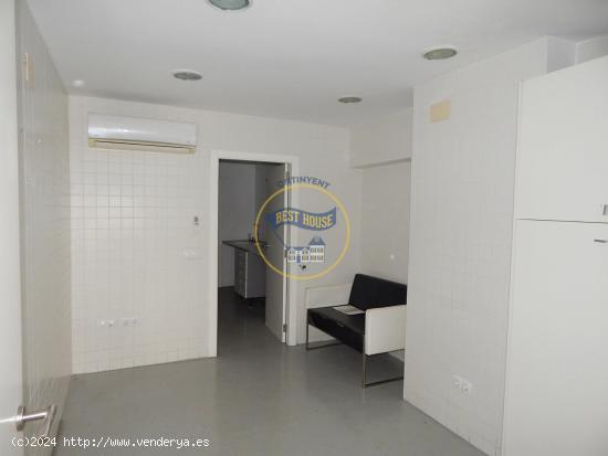 LOCAL COMERCIAL, CENTRICO EN ONTINYENT - VALENCIA