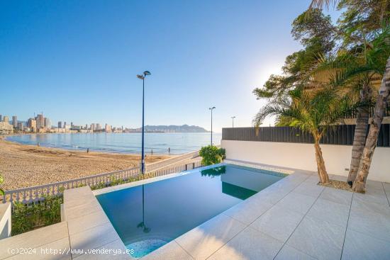 ÚLTIMA UNIDAD!!! Nuevo ático dúplex de lujo en primera línea en venta en Benidorm - ALICANTE