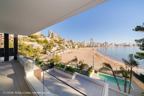 ÚLTIMA UNIDAD!!! Nuevo ático dúplex de lujo en primera línea en venta en Benidorm - ALICANTE