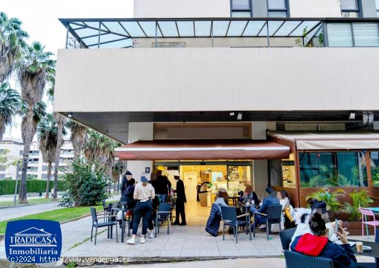 ZONA NORTE, TRASPASO DE CAFETERÍA-HELADERÍA, LICENCIA DE TERRAZA - CADIZ