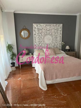 MAGNIFICA VIVIENDA TIPO ATICO EN PLENO CENTRO CON GARAJE!!! - CORDOBA