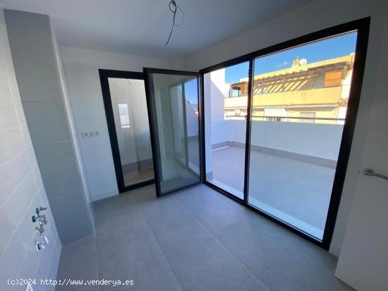 ático con terraza 53.82m2 SUR y solárium 30m2, con trastero y garaje - MALAGA