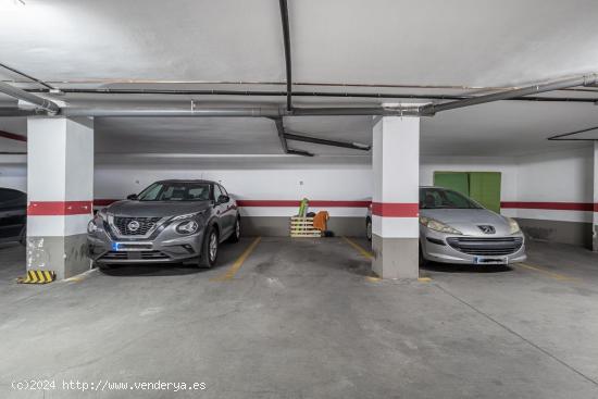 SE VENDE PLAZA DE GARAJE EN CENTRO DEL BARRIO DE MONACHIL - GRANADA