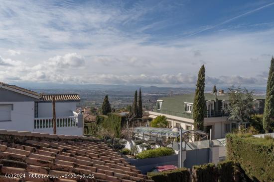 CHALET CON TERRENO EN LOS REBITES - GRANADA