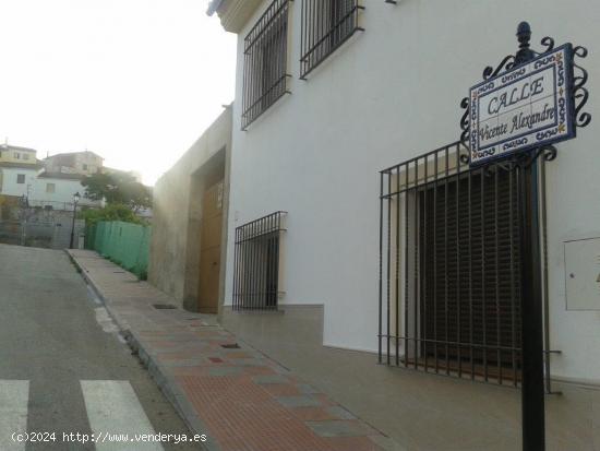 Parcela urbana de uso residencial en Villanueva de Tapia - MALAGA