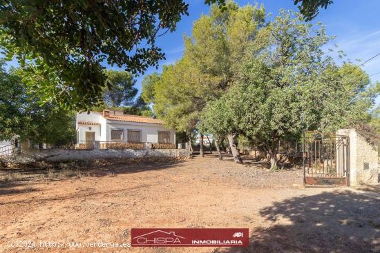 Chalet en una sola planta con gran parcela - VALENCIA