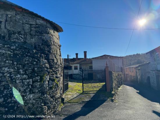 CASA DE PIEDRA A 13 KM DE LA RIBEIRA SACRA - ORENSE