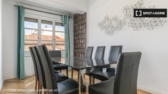 Apartamento de 4 dormitorios en alquiler en Centro, Madrid - MADRID