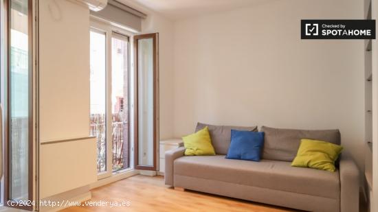 Apartamento de 2 dormitorios en alquiler en Madrid - MADRID