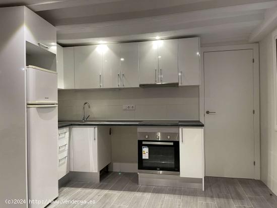 Apartamento entero de 3 habitaciones en Barcelona. - BARCELONA