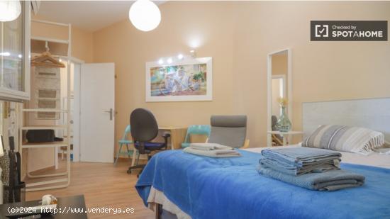 Piso de 1 dormitorio en alquiler en Ventas - MADRID