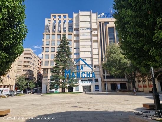 INMOBILIARIA LA MANCHA VENDE PISO EN LA PLAZA DEL ALTOZANO - ALBACETE