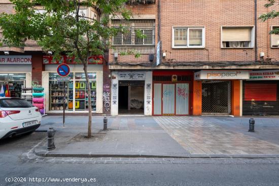 LOCAL COMERCIAL EN PEDRO ANTONIO DE ALARCÓN - GRANADA