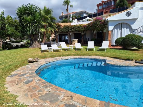 VILLA BENALMÁDENA CON VISTAS AL MAR - MALAGA