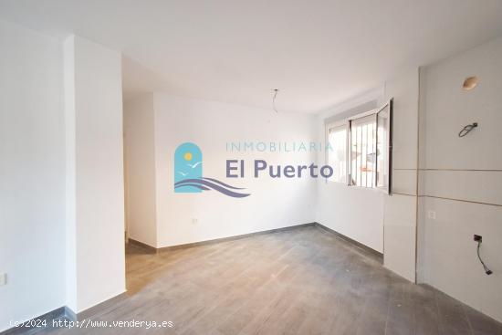 PLANTA BAJA EN ESQUINA EN PLENO CENTRO DEL PUERTO - REF 388 - MURCIA