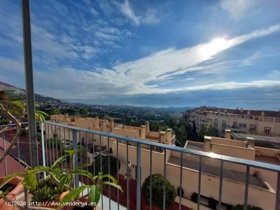 Atico 2 dormitorios, 2 baños en Rocas Blancas. Benalmádena - MALAGA