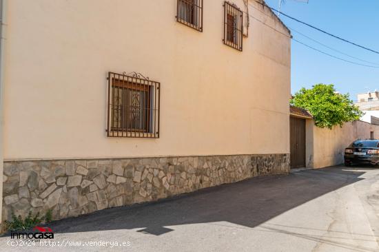 CHALET CON PISCINA EN LOS OGIJARES - GRANADA