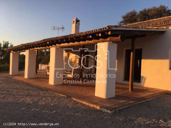 Finca en venta de 97 ha  de dehesa y 650 m2 construidos en total  en La Puebla de Cazalla- Moró