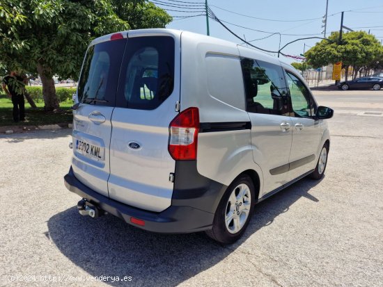 Ford Transit Courier 1.5 TDCi 75CV Trend - Málaga