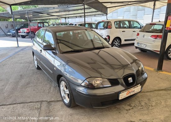 Seat Ibiza 1.4  16v 75CV  COOL - Cornella de Terri