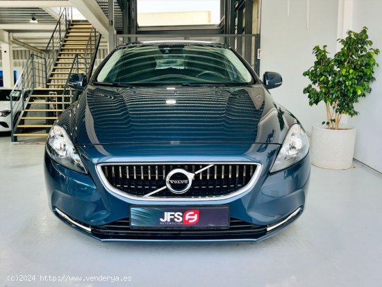 Volvo V40  2.0D 120 CV - Benalup