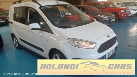  FORD Transit Courier en venta en Palma de Mallorca (Islas Baleares) - Palma de Mallorca 