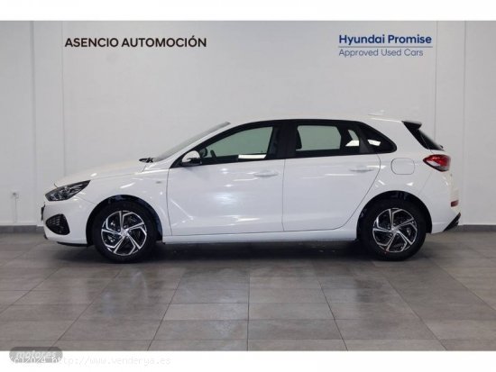 Hyundai i30 1.0 TGDI 48V Klass 120CV de 2022 con 12.877 Km por 22.100 EUR. en Cadiz