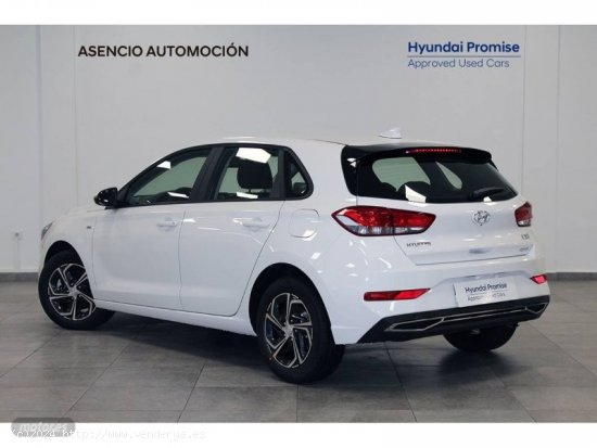 Hyundai i30 1.0 TGDI 48V Klass 120CV de 2022 con 12.877 Km por 22.100 EUR. en Cadiz