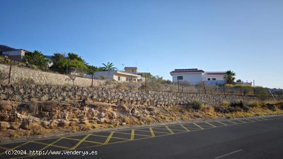 TERRENO URBANIZABLE EN CTRA. GRAL. DEL SUR TF-28 (CANDELARIA) - SANTA CRUZ DE TENERIFE