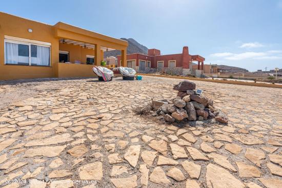 Vive en el Paraíso Natural del Cabo de Gata-Níjar, Almería - ALMERIA